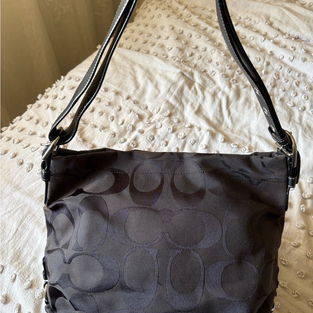 Coach 24CM Signature Duffle shoulder bag